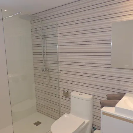 Gracioseros 211 - 2 Beds - 1st Floor - Air-con - Uk Tv - Wi-fi Apartment *