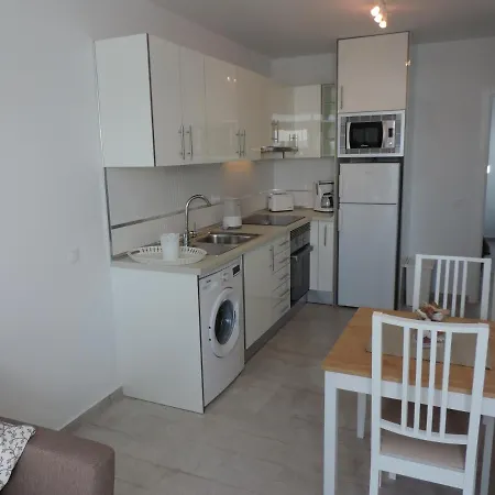 Gracioseros 211 - 2 Beds - 1st Floor - Air-con - Uk Tv - Wi-fi Puerto del Carmen (Lanzarote)