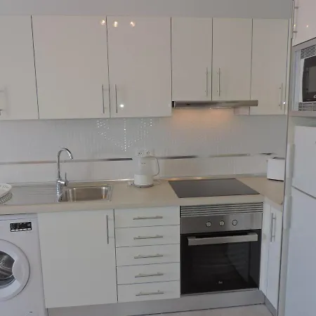Gracioseros 211 - 2 Beds - 1st Floor - Air-con - Uk Tv - Wi-fi *