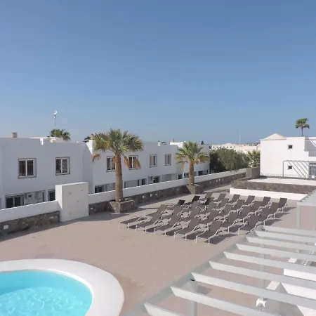 Gracioseros 211 - 2 Beds - 1st Floor - Air-con - Uk Tv - Wi-fi Puerto del Carmen (Lanzarote)