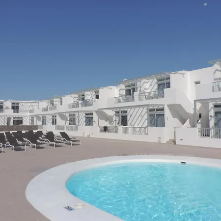 Gracioseros 211 - 2 Beds - 1st Floor - Air-con - Uk Tv - Wi-fi Apartment Puerto del Carmen (Lanzarote)